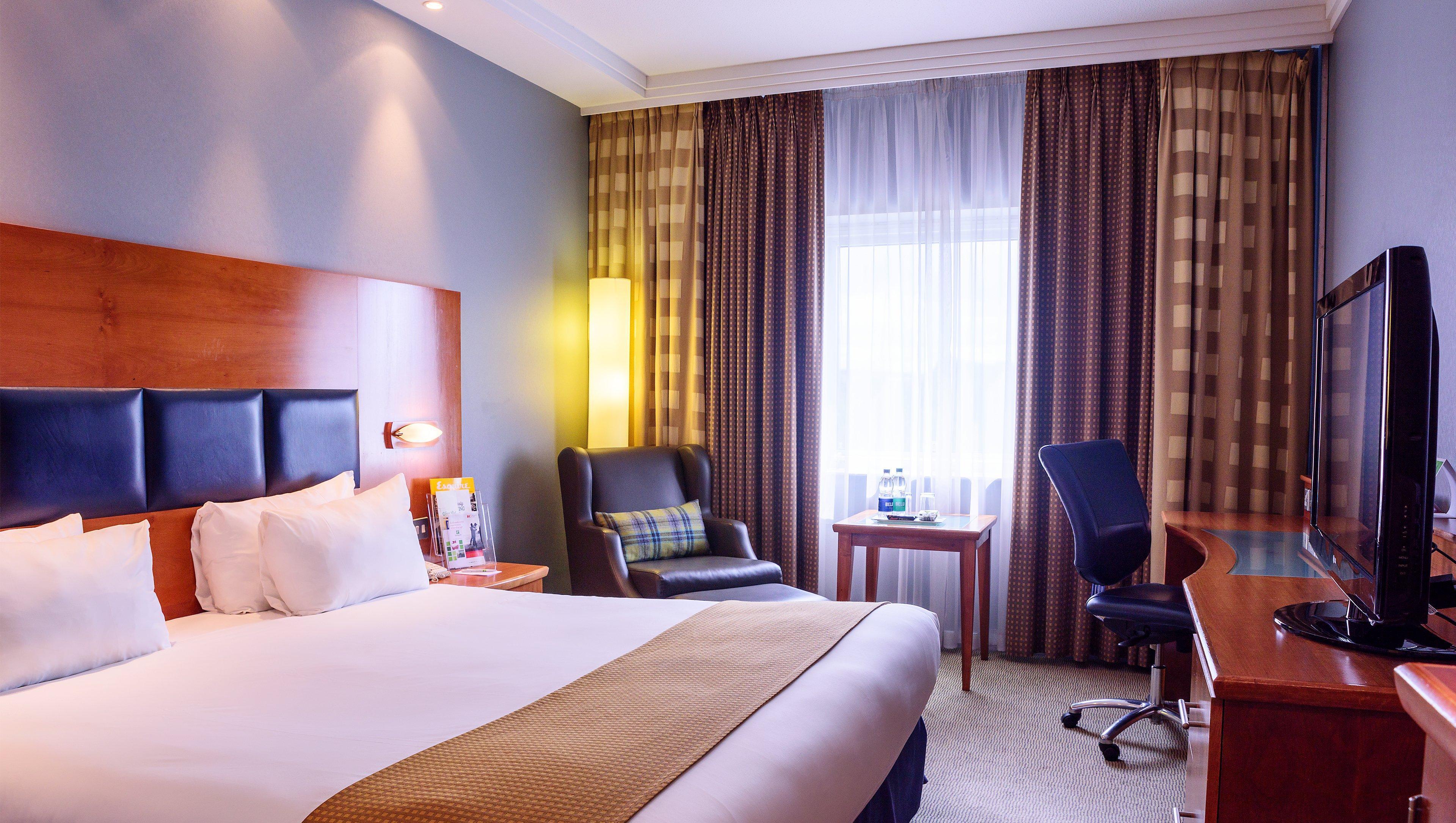 Holiday Inn London Brent Cross, An Ihg Hotel Exterior photo