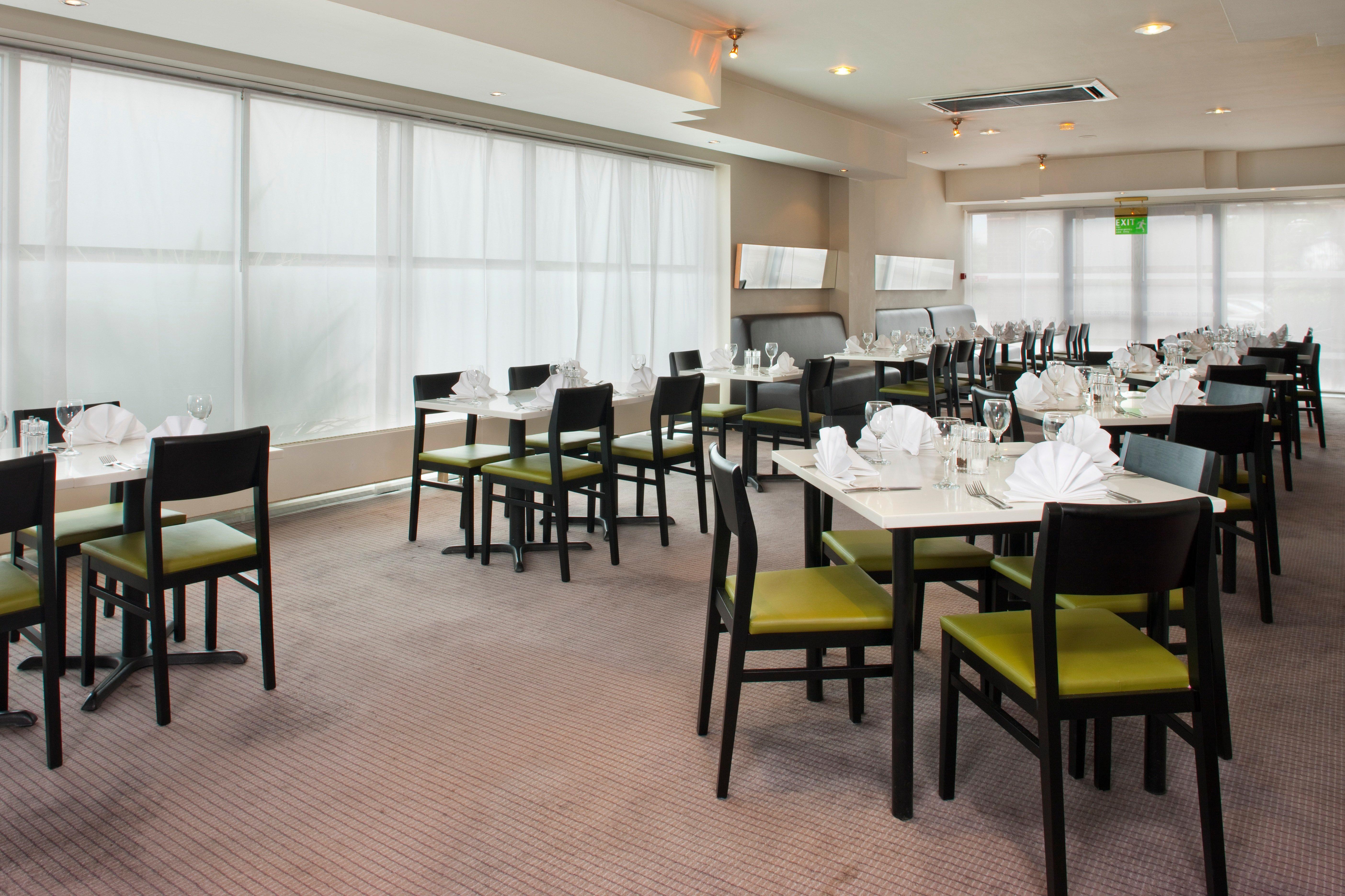Holiday Inn London Brent Cross, An Ihg Hotel Exterior photo