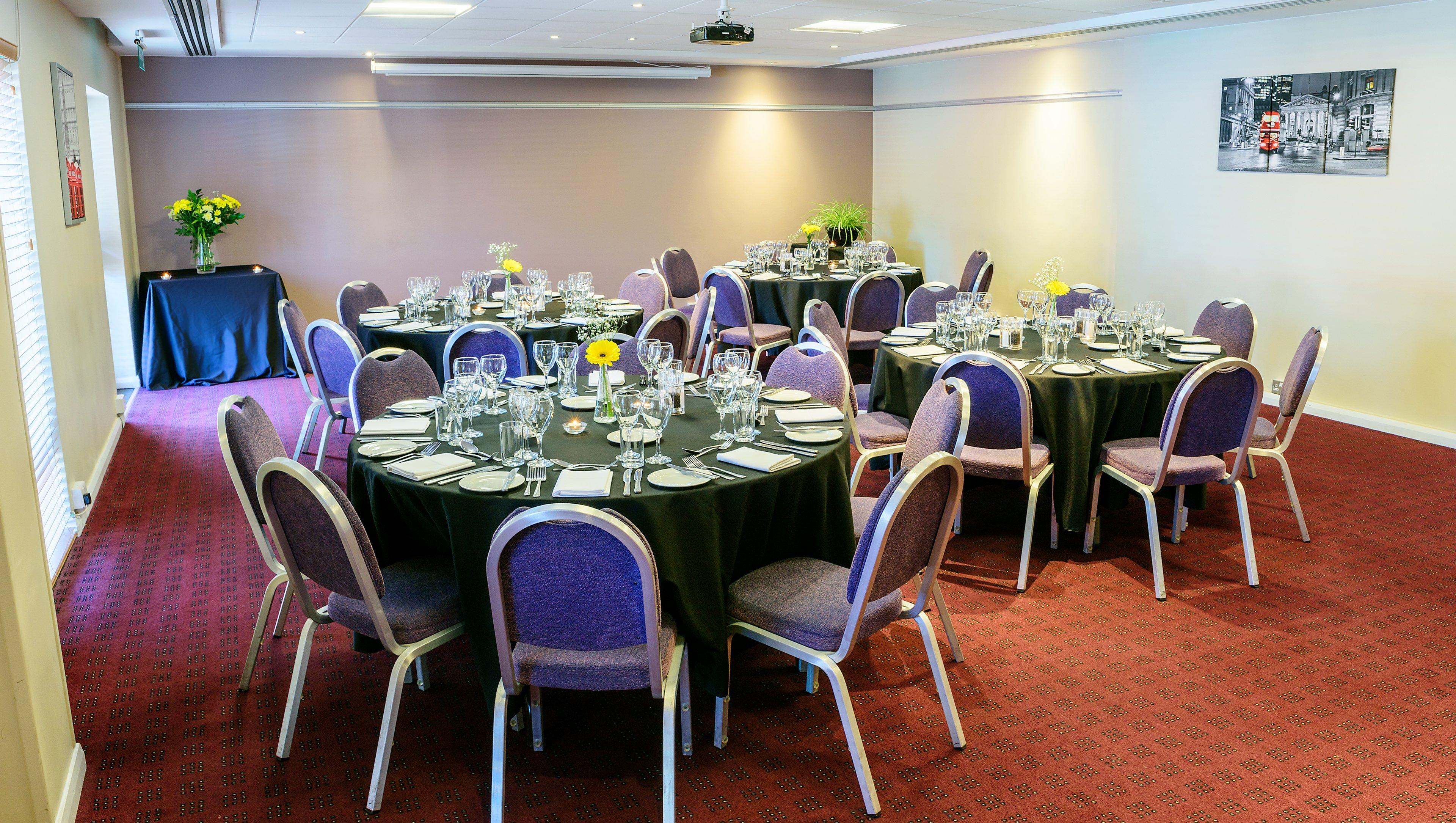 Holiday Inn London Brent Cross, An Ihg Hotel Exterior photo