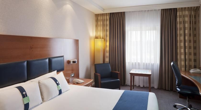 Holiday Inn London Brent Cross, An Ihg Hotel Exterior photo
