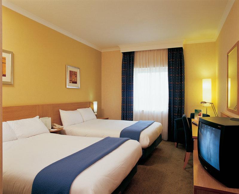 Holiday Inn London Brent Cross, An Ihg Hotel Room photo