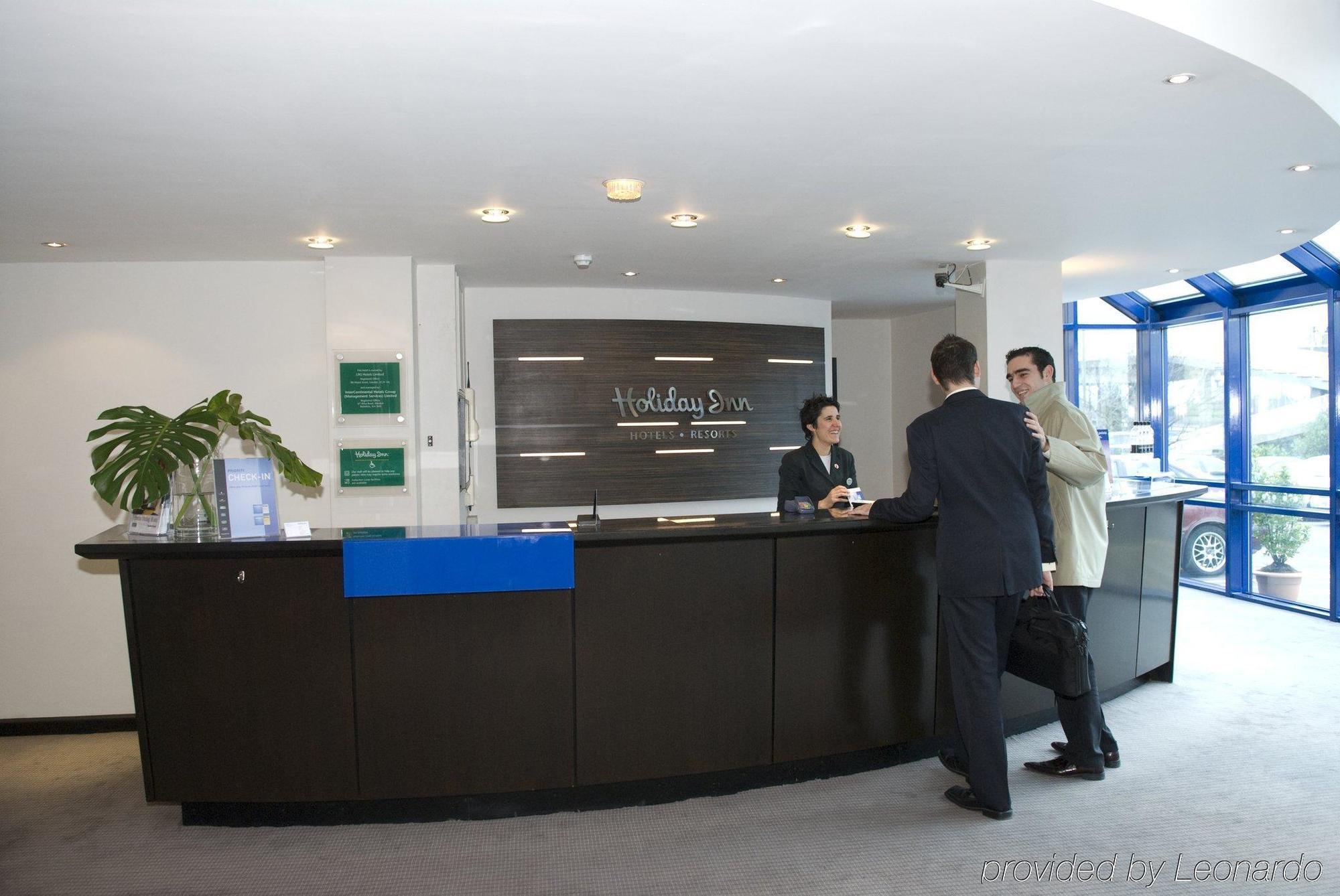 Holiday Inn London Brent Cross, An Ihg Hotel Exterior photo
